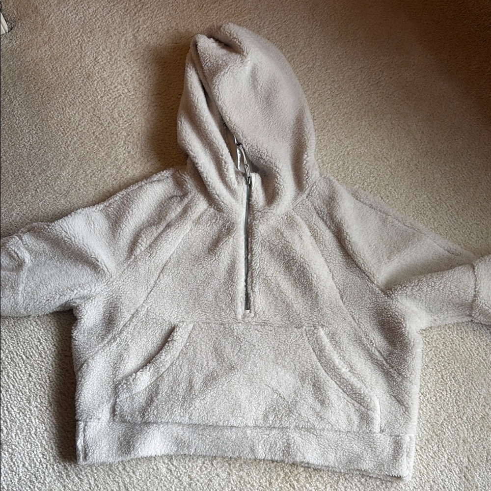BRAND NEW Cream Sherpa Scuba Hoodie - Lululemon - M/L